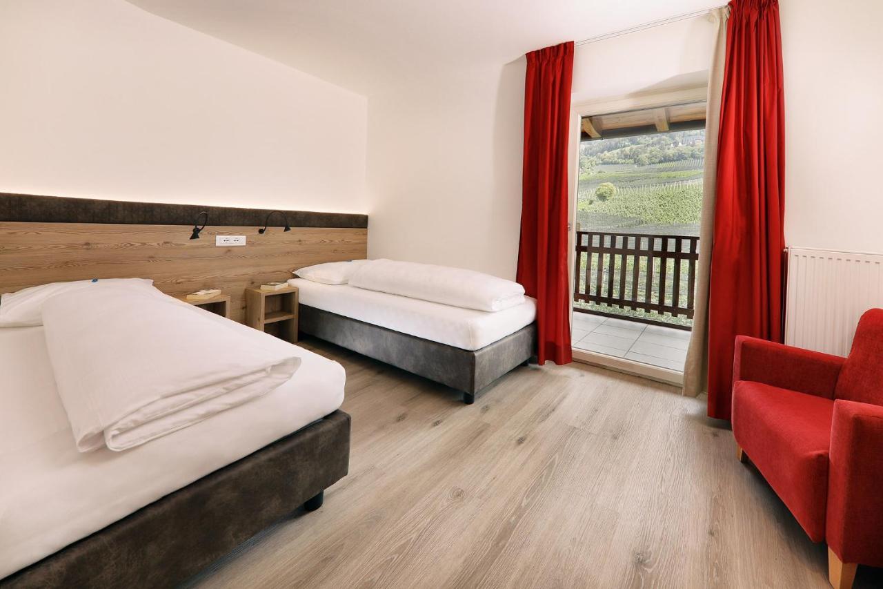 Feldhof Schenna Aparthotel Exterior photo