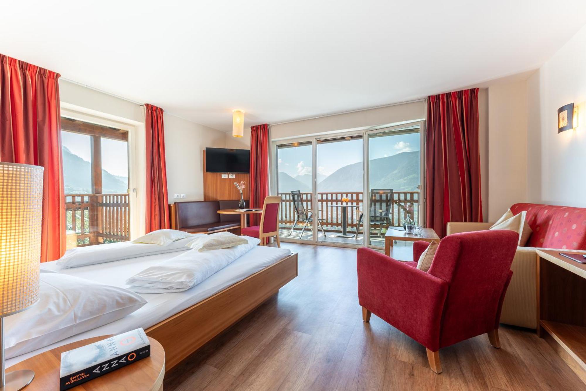 Feldhof Schenna Aparthotel Exterior photo